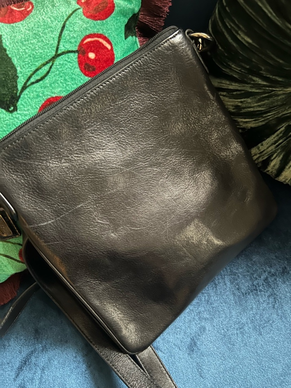 Coach Black Leather Crossbody Bag + Matching Wallet Set - Early 2010s Coach set - Picture 10 of 16